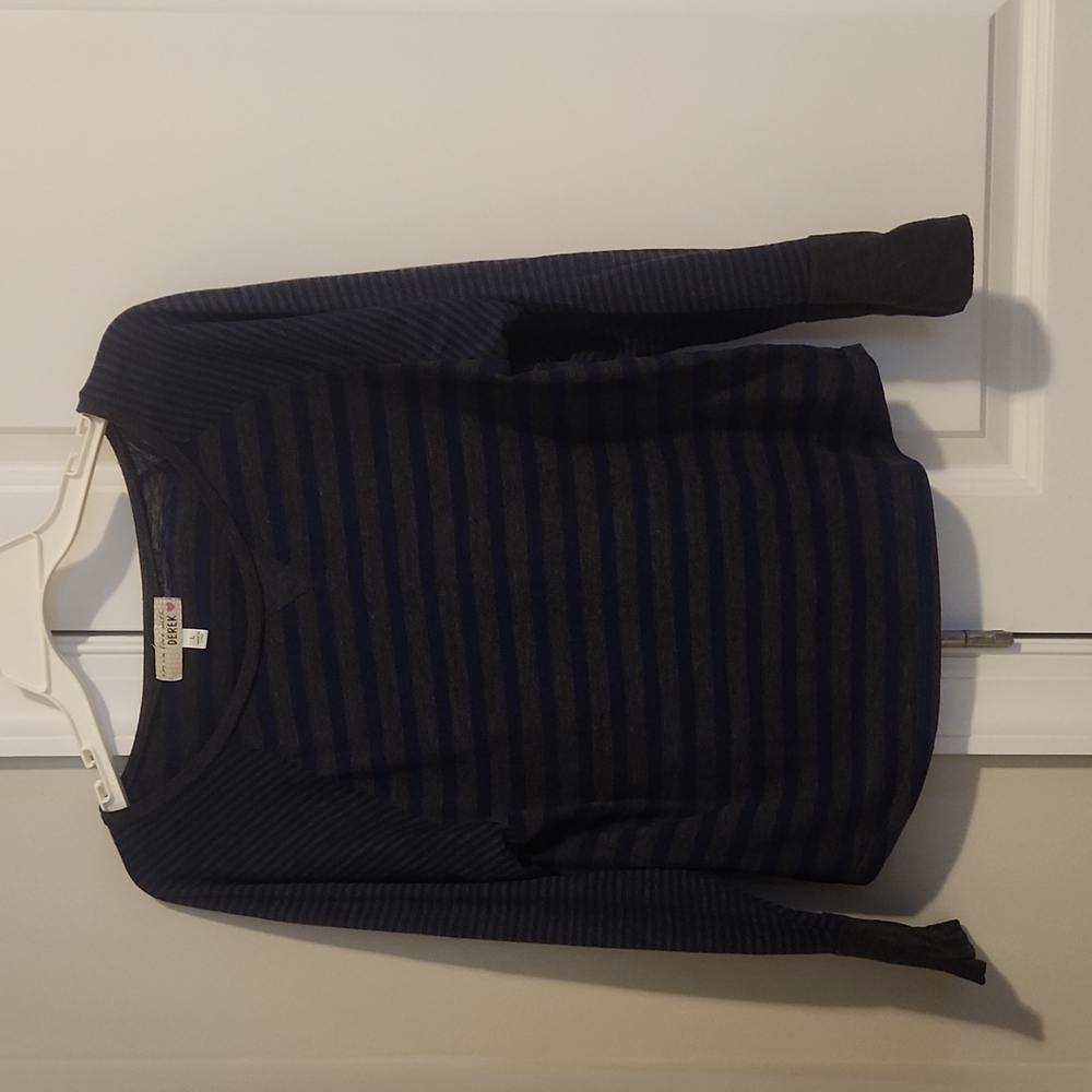 I'm In Love with Derek Women Pullover top
